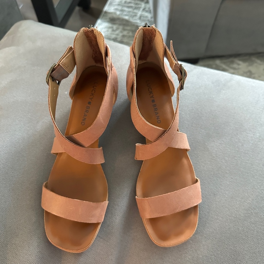 Lucky Brand Tan Sandals with Crisscross Straps